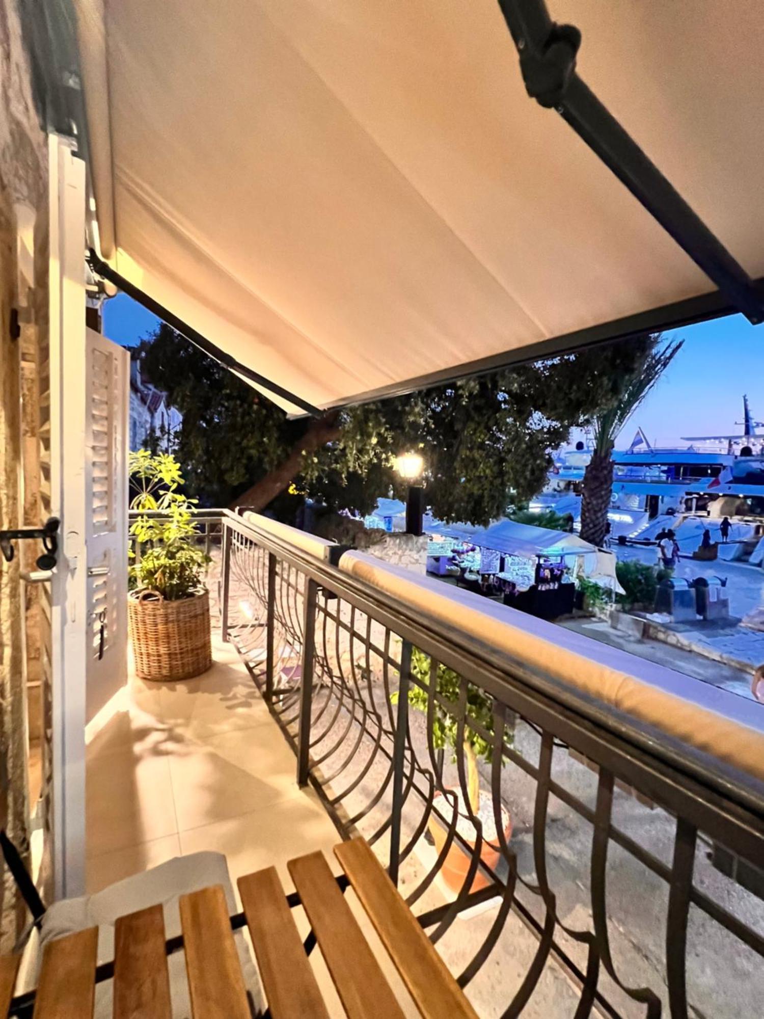 Riva Yacht Hvar Town Apartment Zewnętrze zdjęcie